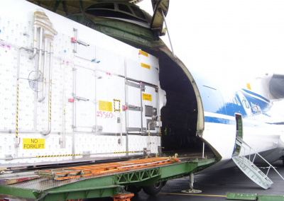 air freight in plane